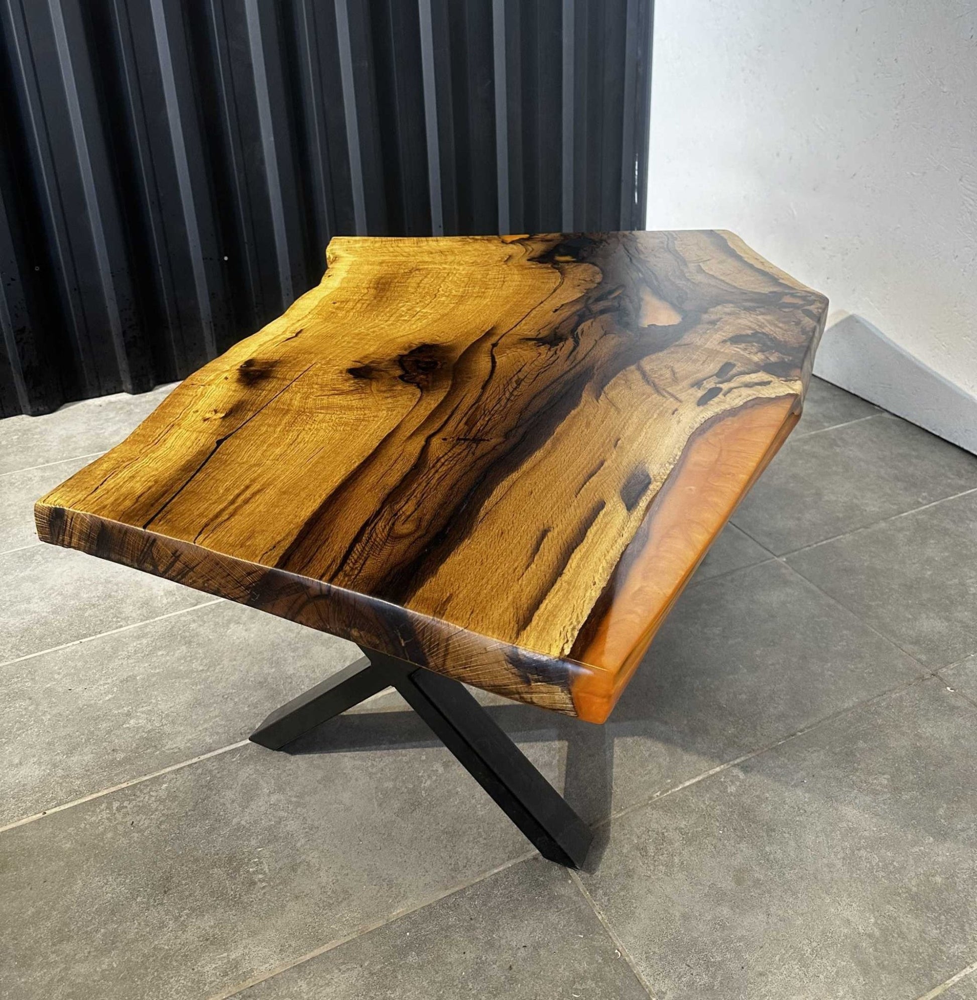 Couchtisch Epoxidharz Eiche - 120x70 cm - oranges Harz
