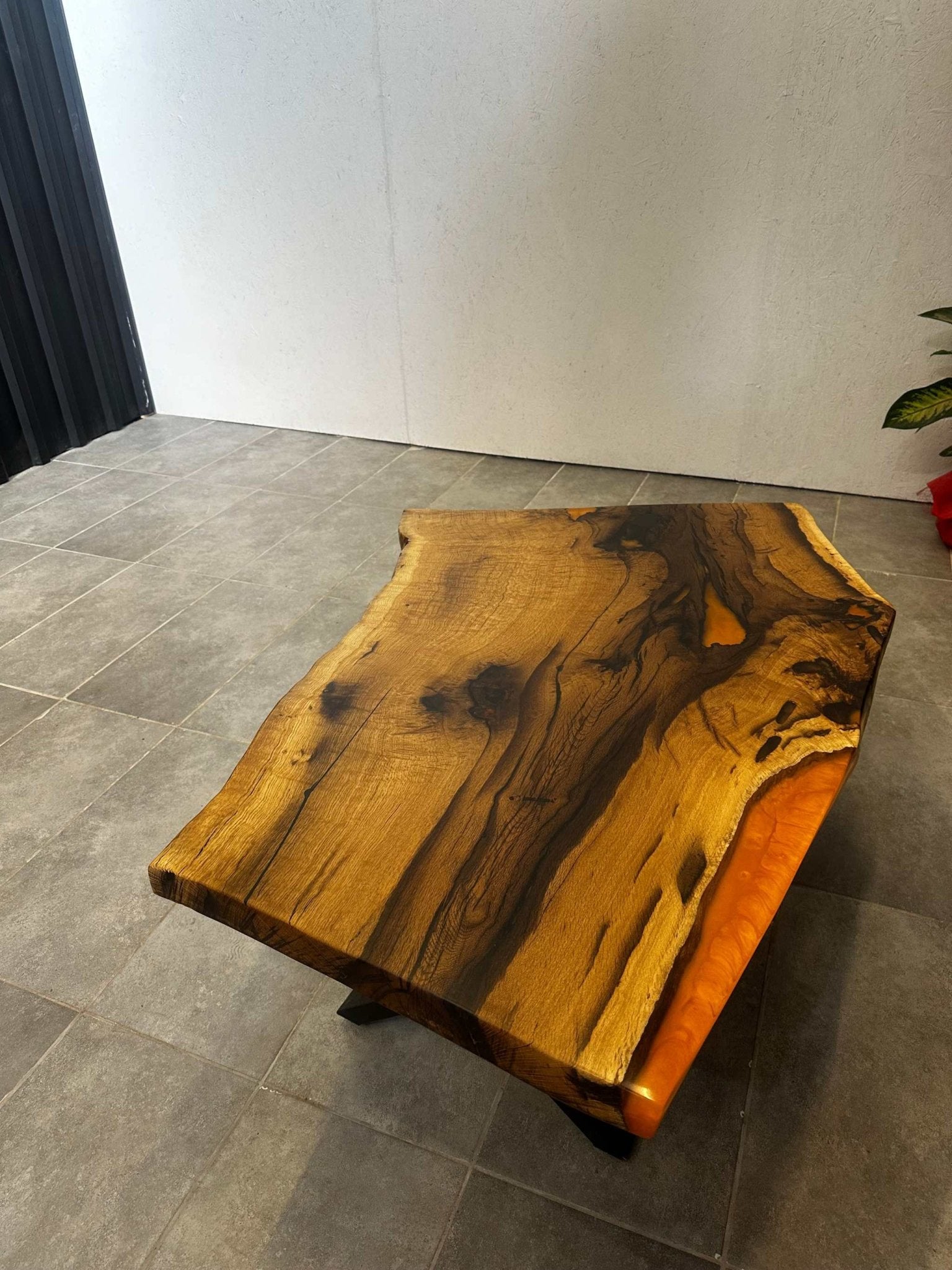 Couchtisch Epoxidharz Eiche - 120x70 cm - oranges Harz