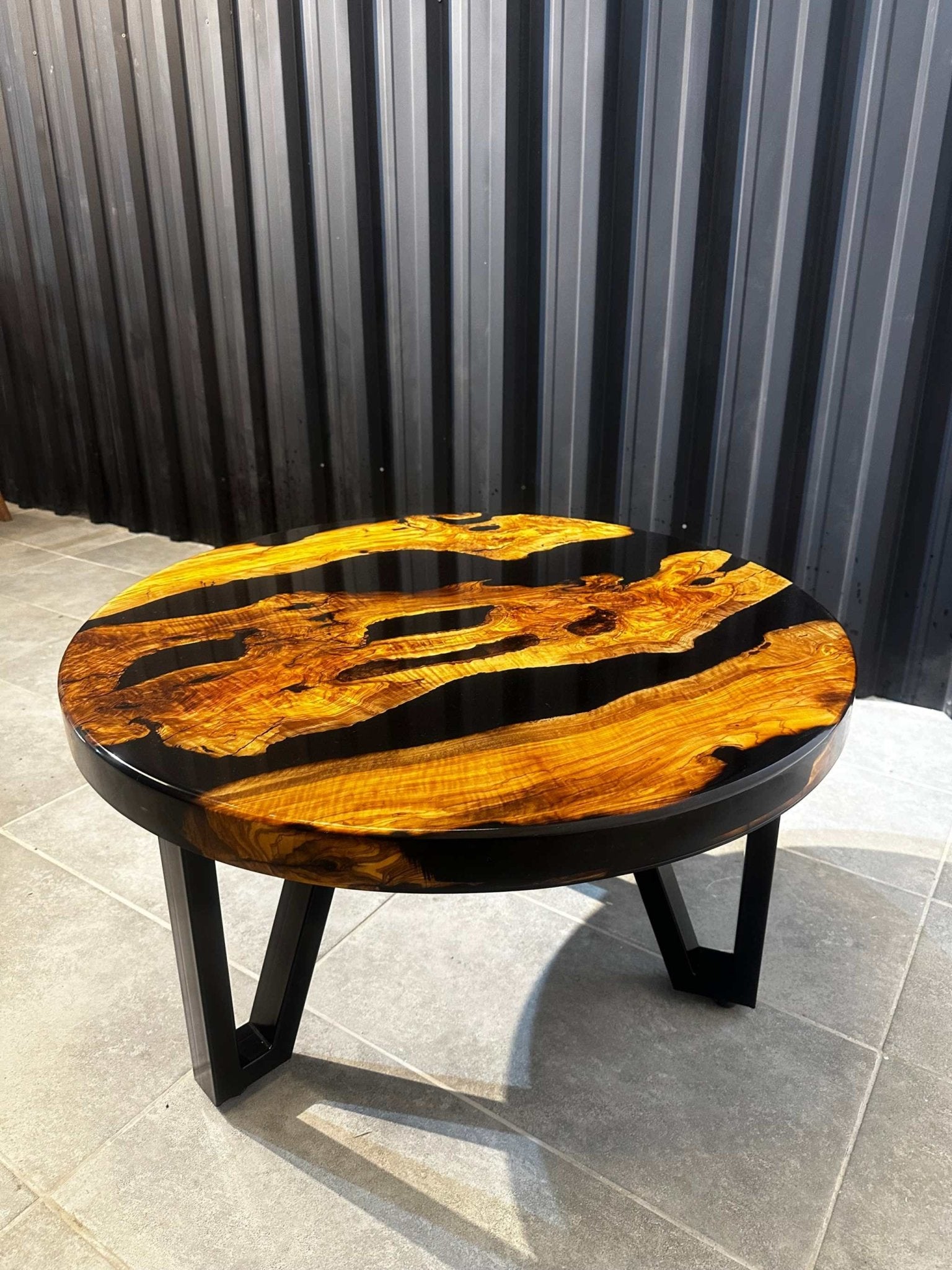 Couchtisch Epoxidharz Olivenholz ca. 80 cm