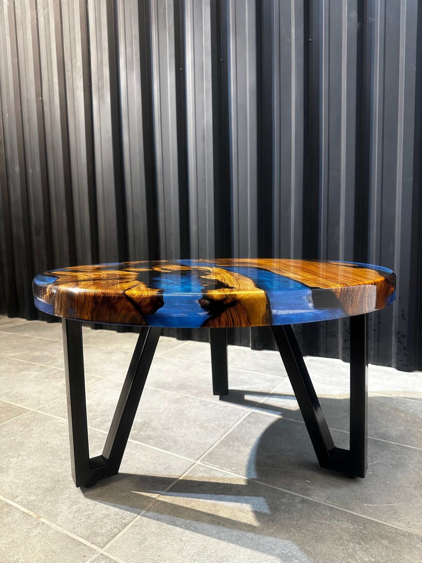 Coffee table epoxy resin olive wood around 80 cm - blue - Elite Wood - coffee table