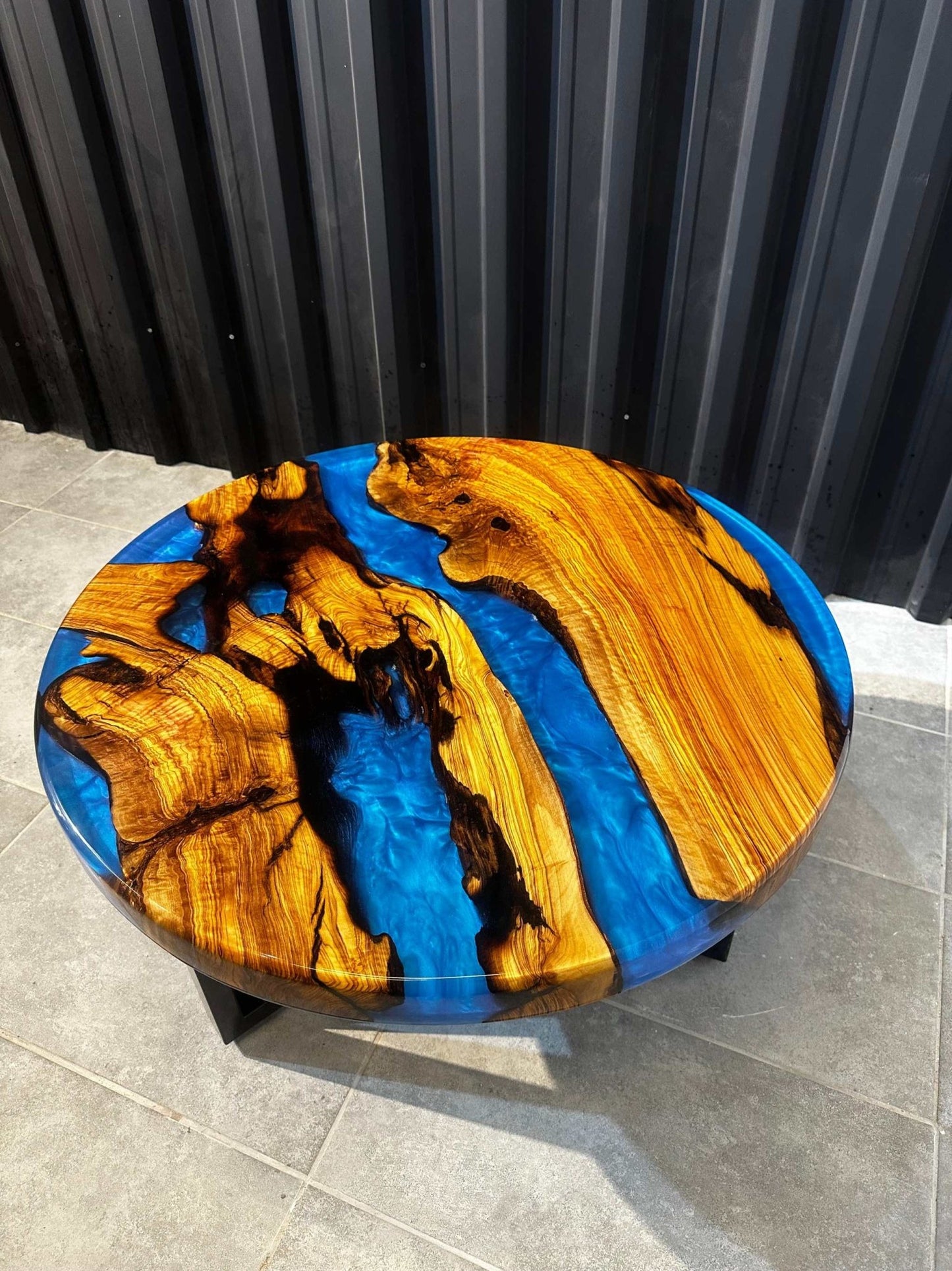 Coffee table epoxy resin olive wood around 80 cm - blue - Elite Wood - coffee table