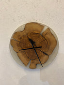 Wechseln Epoxy Clock with Gray resin - Design Clock with Natural Edge - Elite Wood - clock 2 Bild