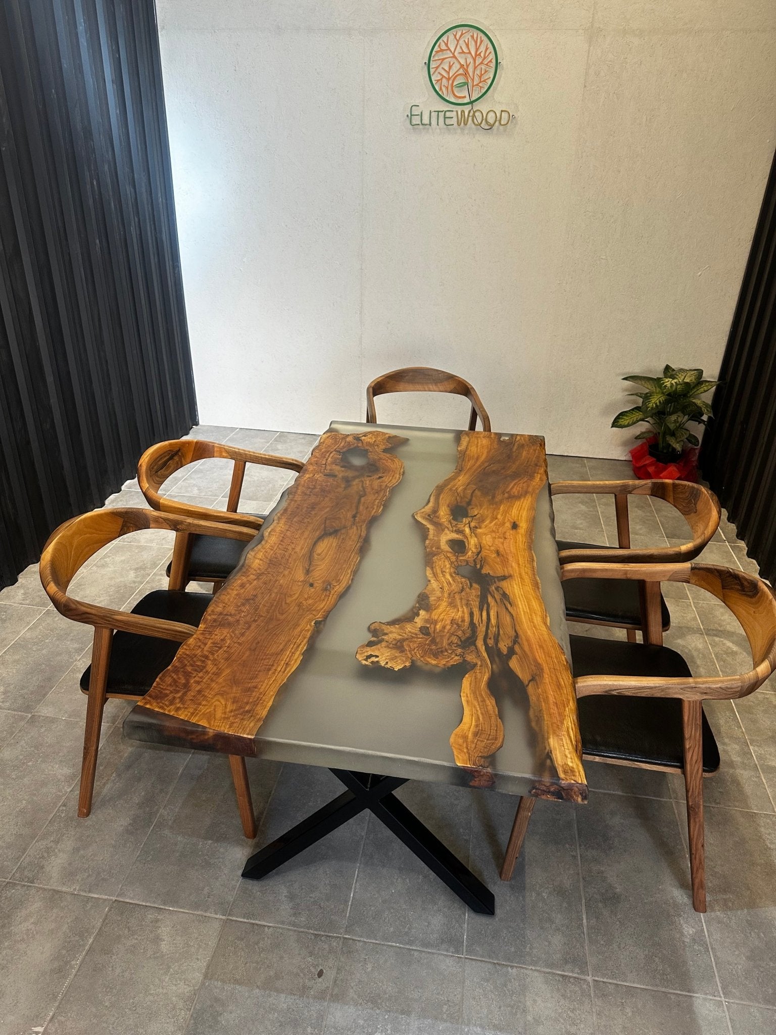 Esstisch aus Epoxidharz Olive 180x90 - River Table mit Metallgestell