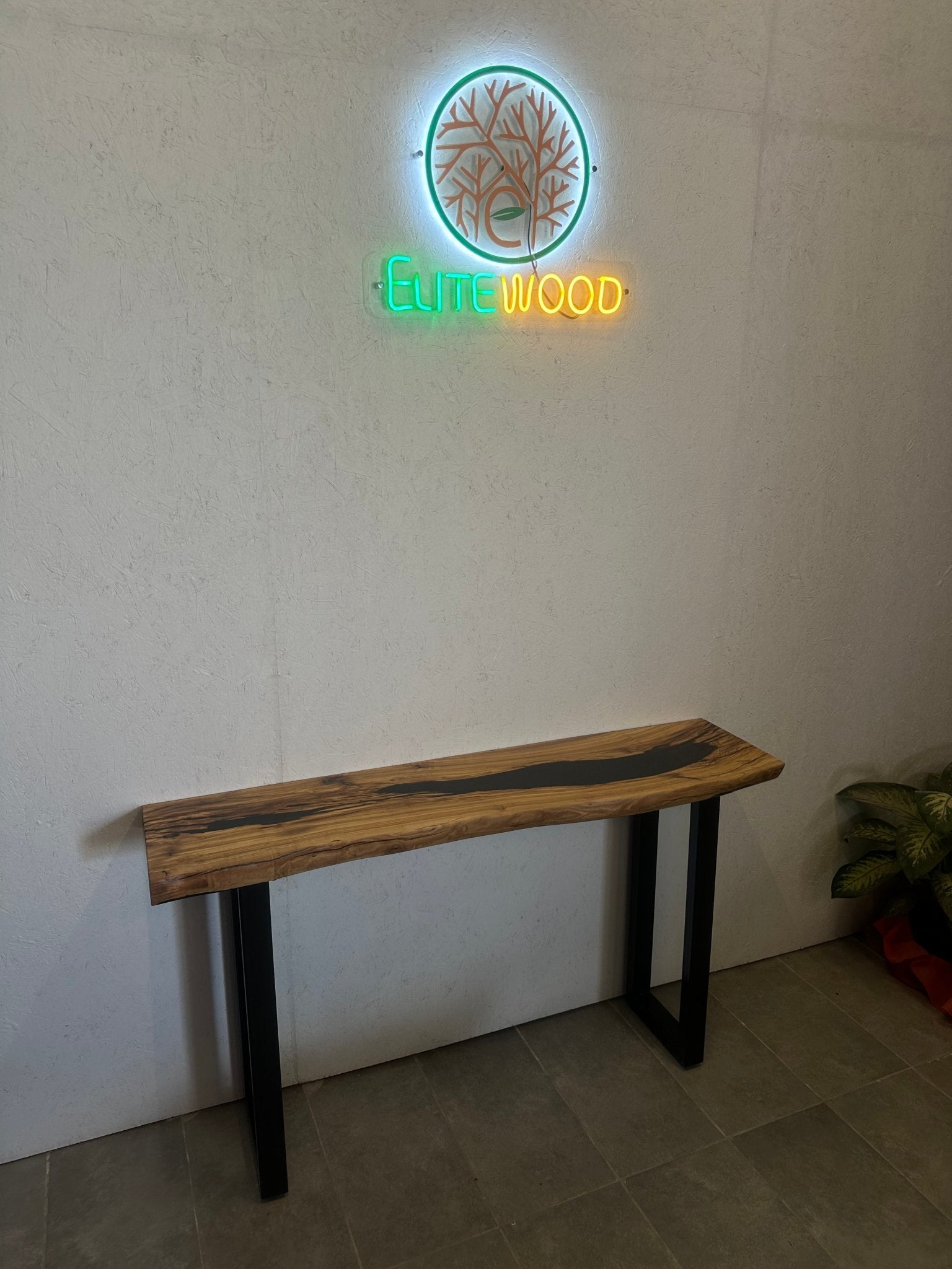 Live Edge Konsolentisch - Schwarz & Baumkante - 120 × 30 cm