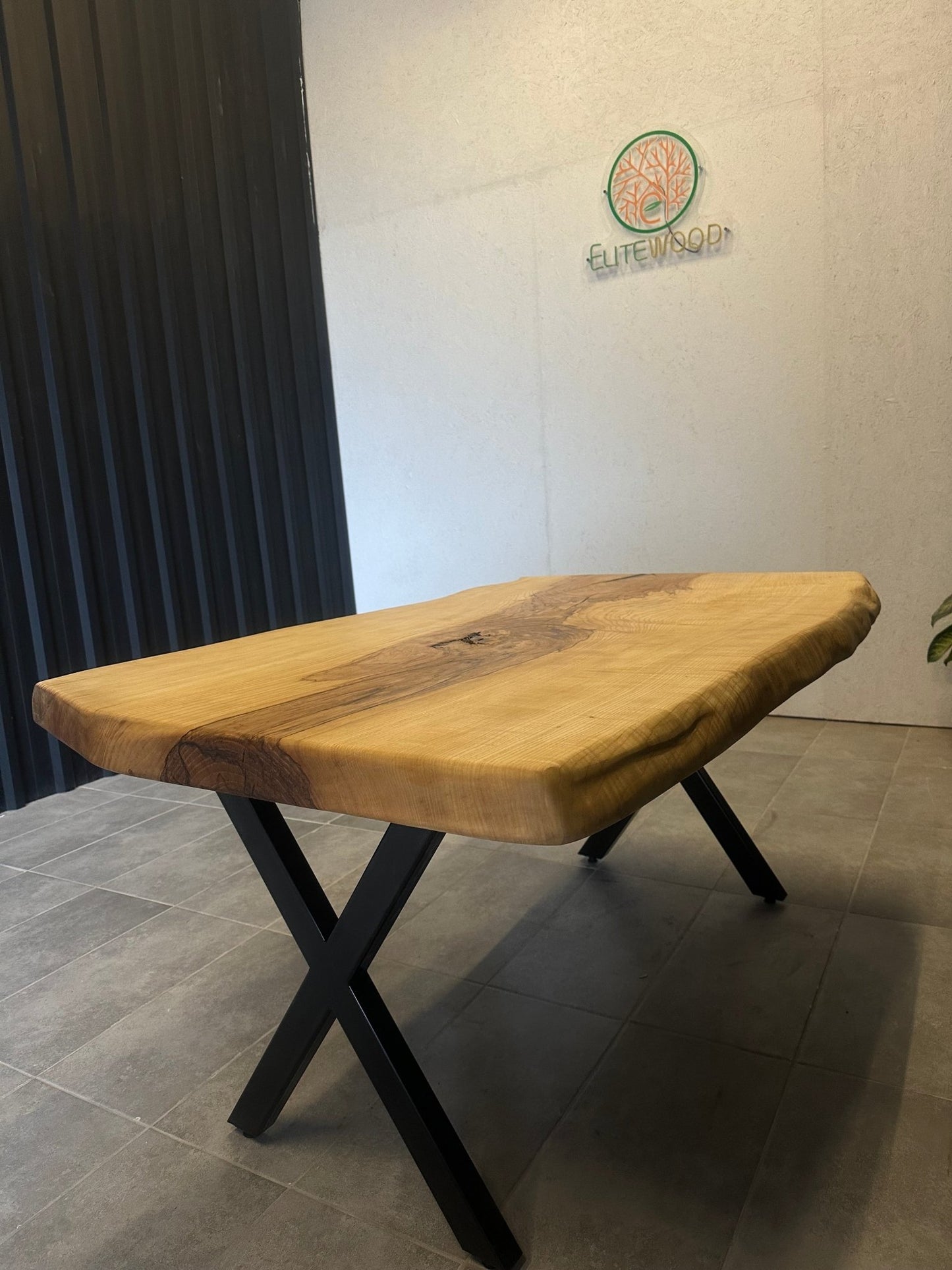 Live edge dining table chestnut wood - solid wood with tree edge & x frame - Elite Wood - Live edge dining table