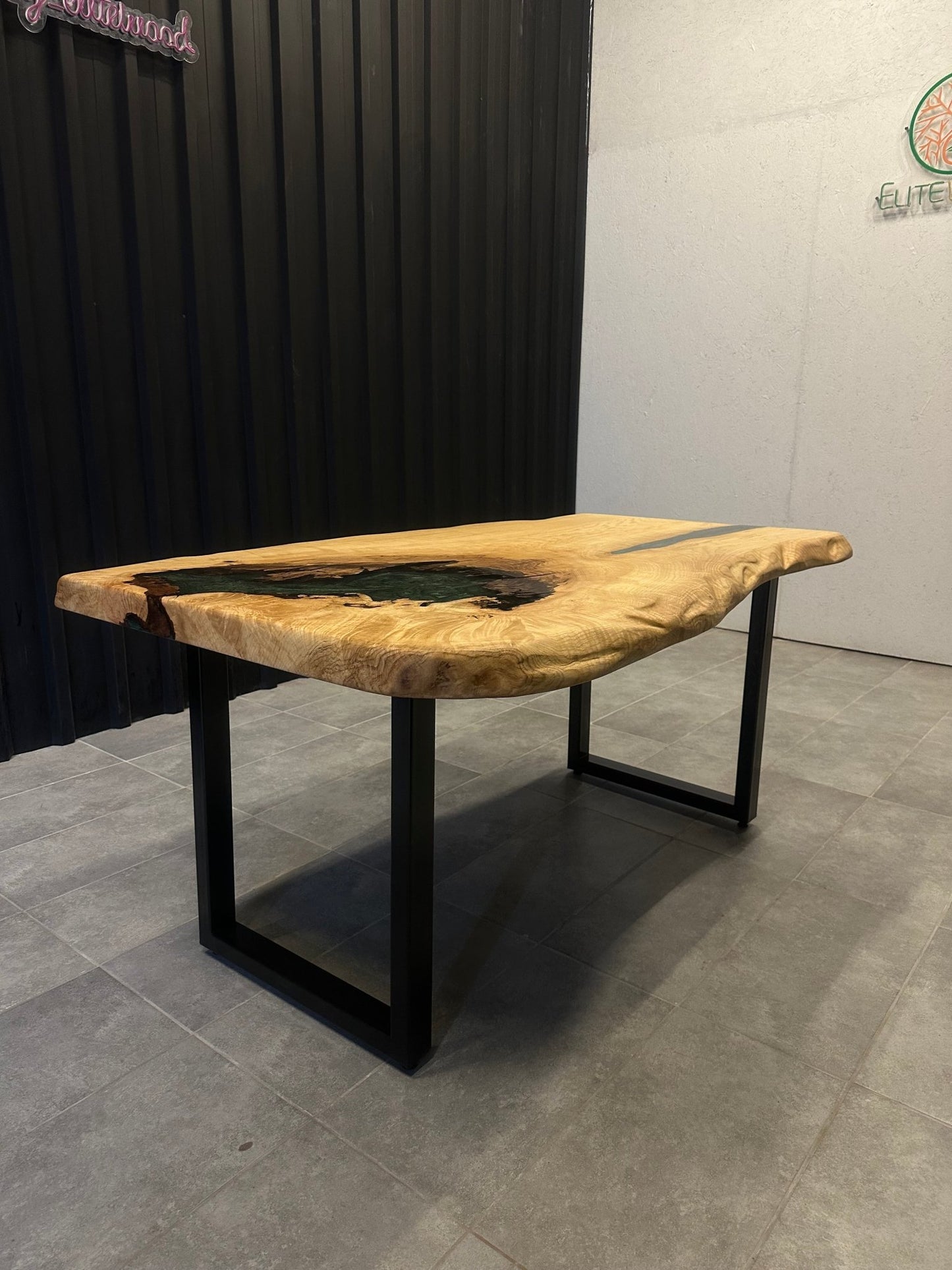 live edge dining table – epoxy resin – ash 160x90 – tree edge with epoxy - Elite Wood - Live edge dining table