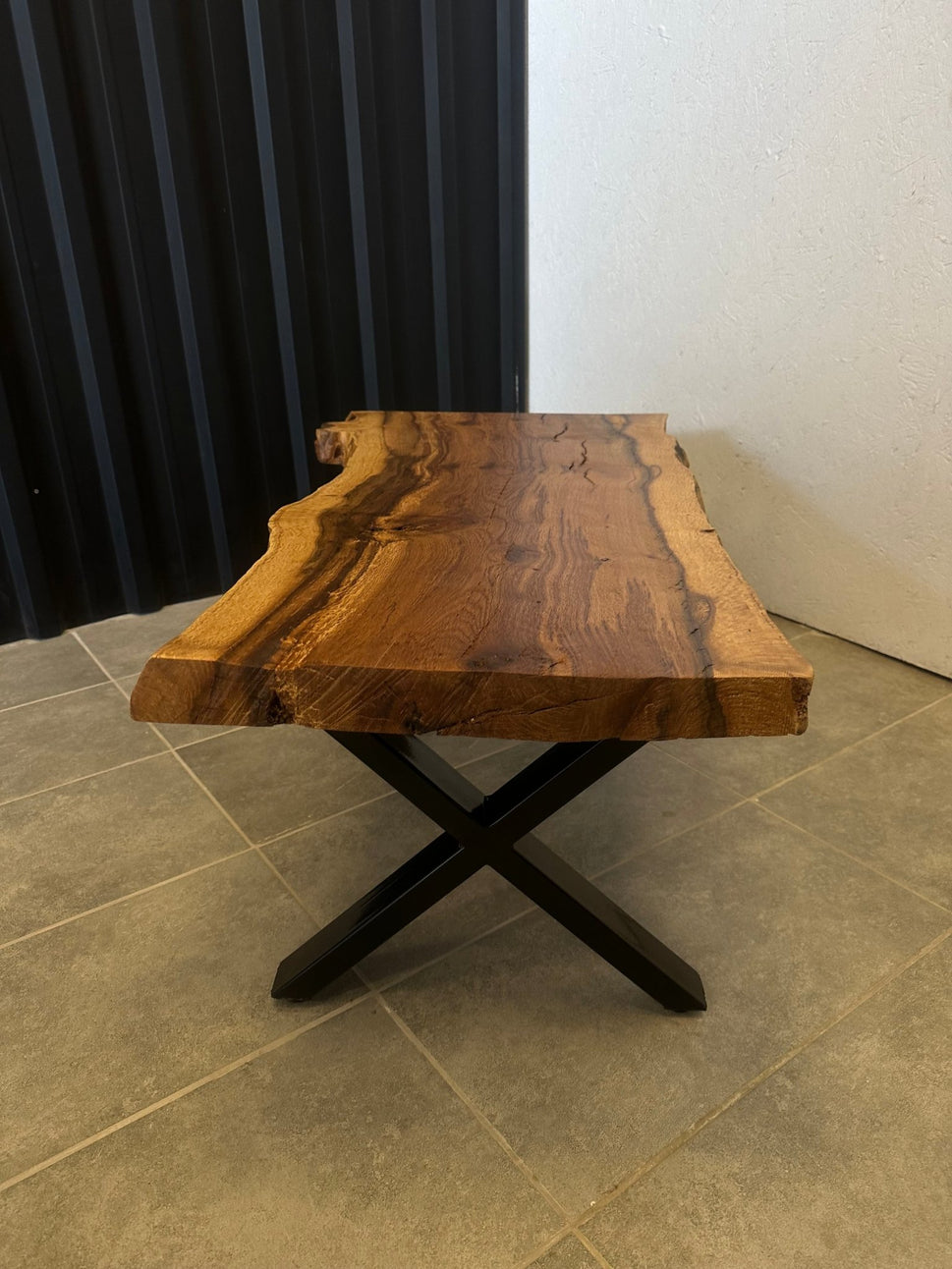 Couchtisch aus Eiche 110x55 cm – Massivholzdesign