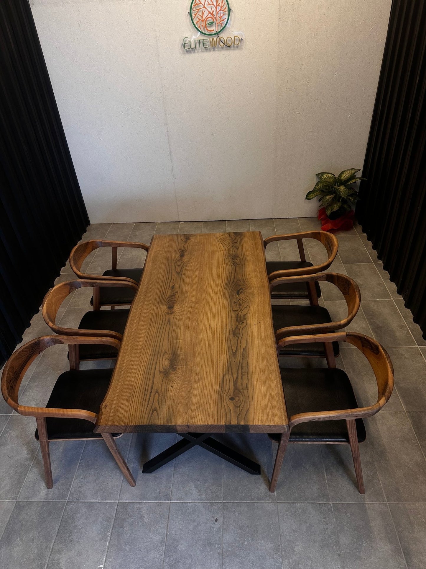 Walnut dining table with high quiality live edge - Elite Wood - Live edge dining table