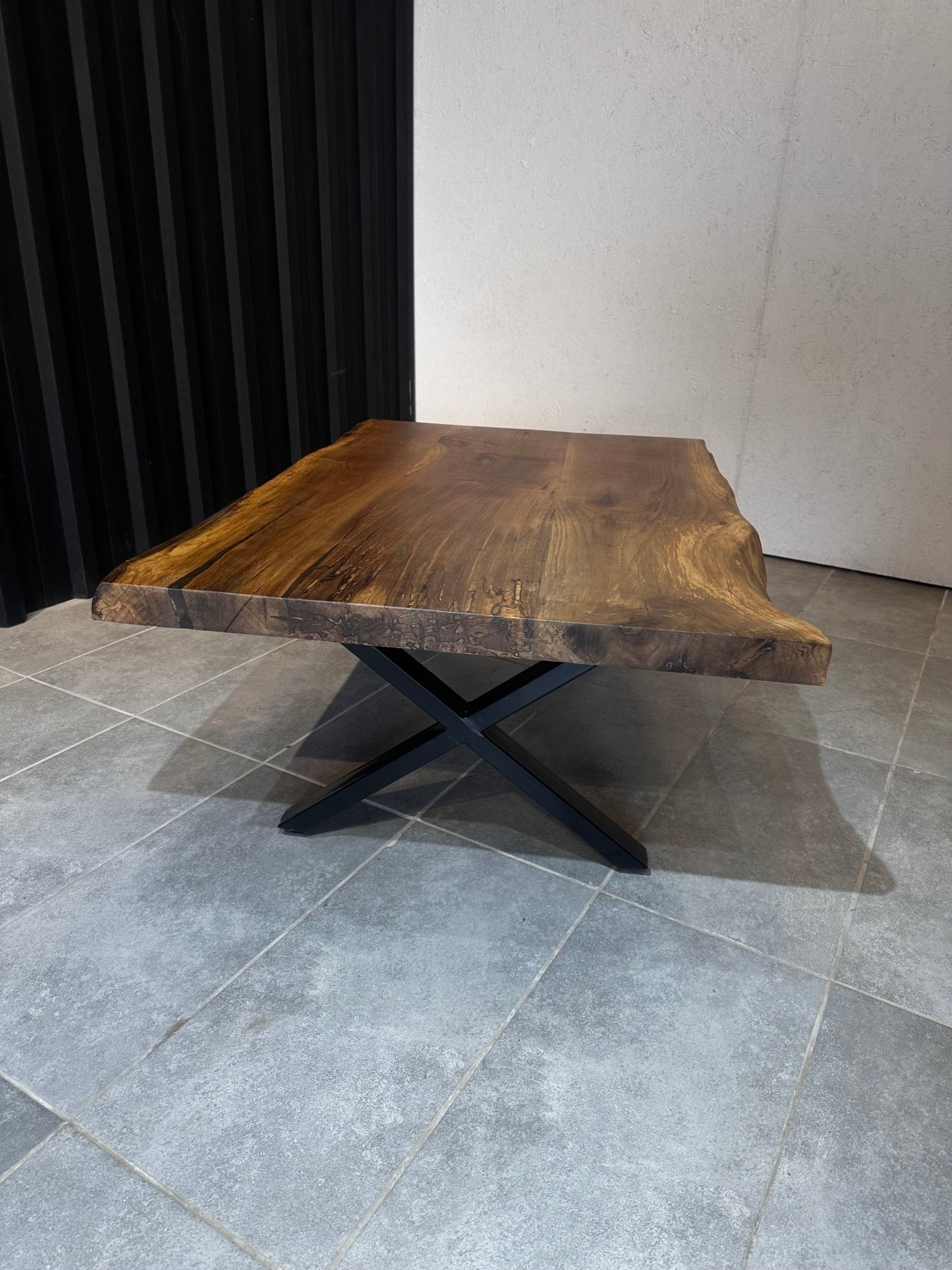 Walnuss Live Edge Couchtisch 120x80 – Natürliche Luxusmöbel